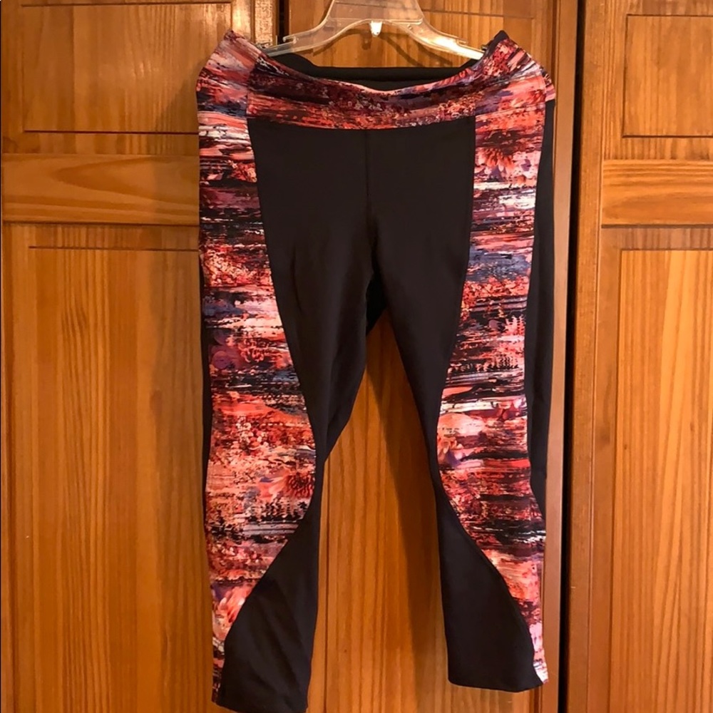 Lululemon legging black w multicolor pattern sz 12